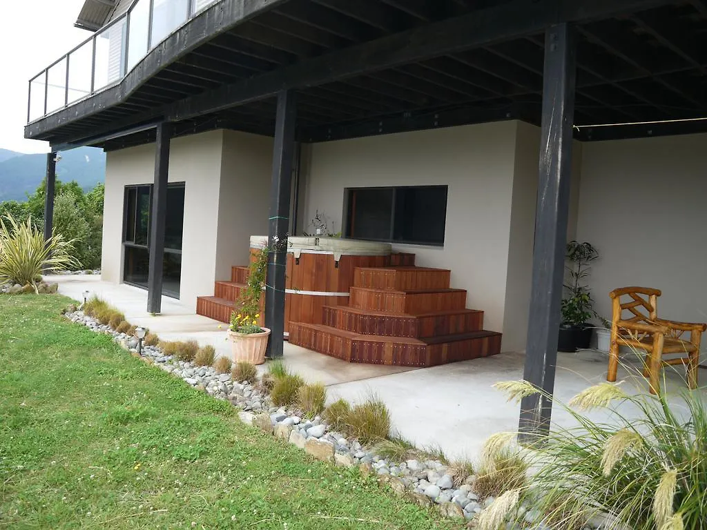 **** Bed & Breakfast Okiwa Bay Lodge Picton New Zealand