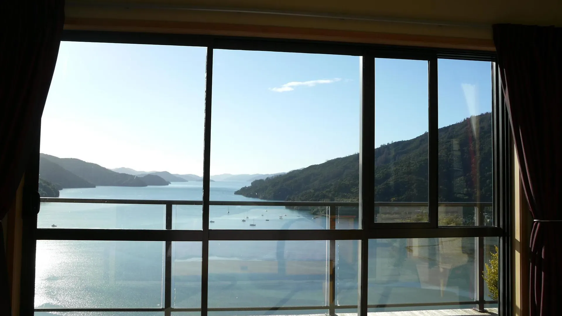 Okiwa Bay Lodge Picton New Zealand